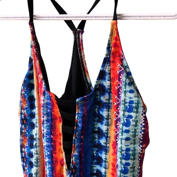 💚Vibrant print one piece swimsuit - Picture 2 of 4